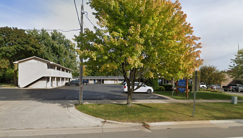 Boyne City Motel - Web Listing (newer photo)